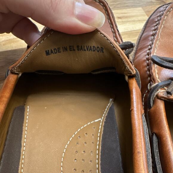 L.L. Bean CLEAN Men’s Brown Leather Moccasin‎ Shoe Model 197690 Size 10 D main image 2
